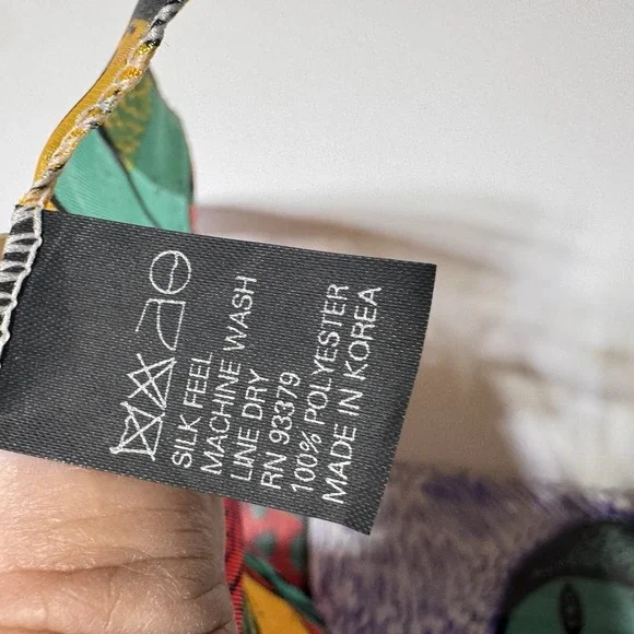 VTG Silk Feeling‎ Picasso Art Style Abstract Striped Fashion Scarf Artsy Funky - Picture 4 of 4